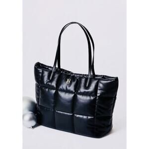 NEW Victoria’s Secret Black Quilted Puffer Tote – Limited Edition – Large! NEW!